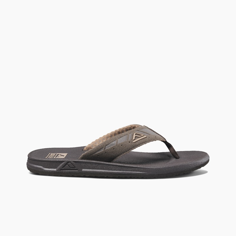 Brown Men's Reef Phantoms Flip Flops | dxBHp9ZYD08